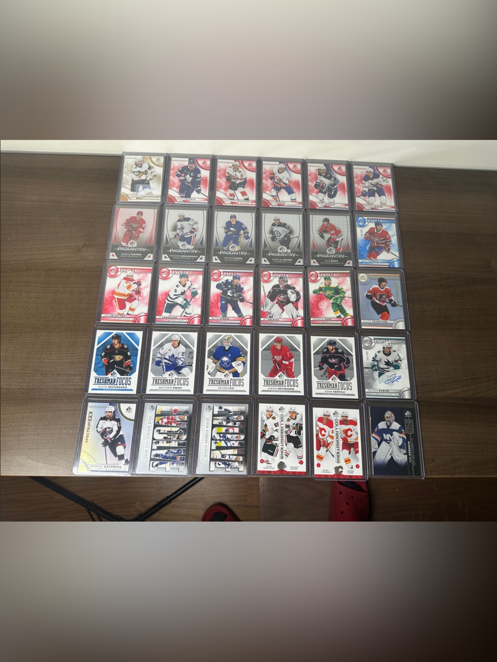 Hockey Card Binder Display - Assorted Team Colors